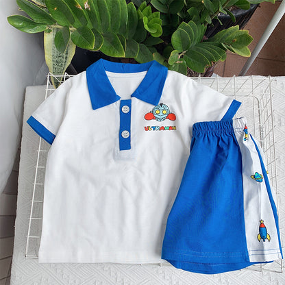 Boys' and girls' fashionable two-piece set, trendy and cute polo collar short sleeve suit for the 2023 summer season.