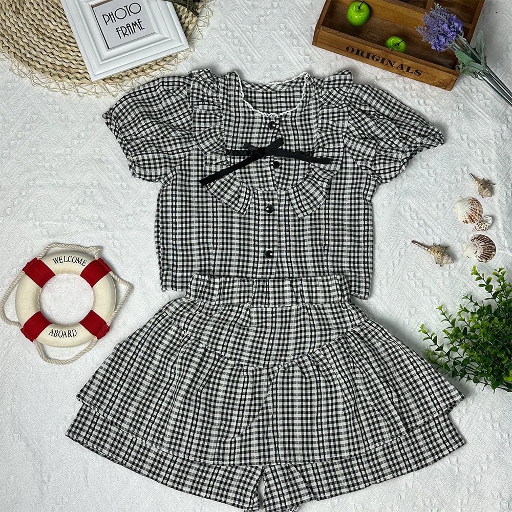 2023 Summer New Arrival Black and White Checkered Lace Collar Two-Piece Set, Korean Version, Stylish Outfit for Girls.