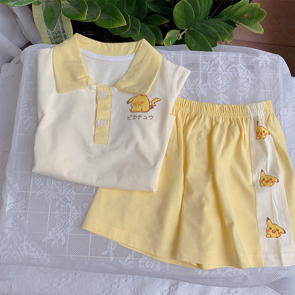 Boys' and girls' fashionable two-piece set, trendy and cute polo collar short sleeve suit for the 2023 summer season.